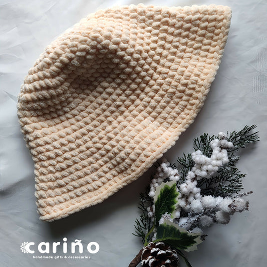 Зимски плишан шешир