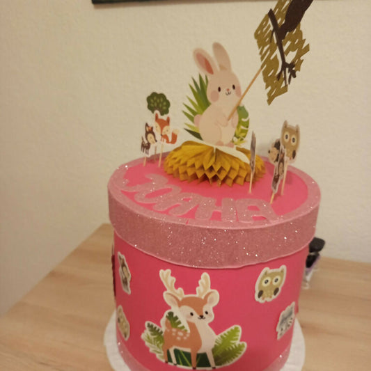 Хартиена роденденска торта