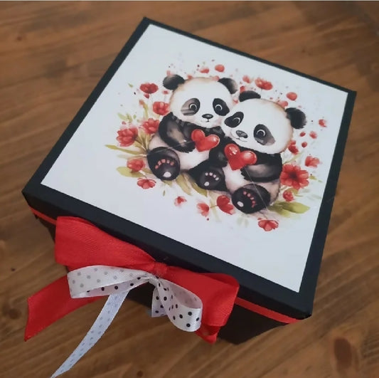 Кутија со фотографии