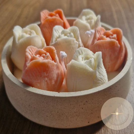 Лумена свеќа со рози